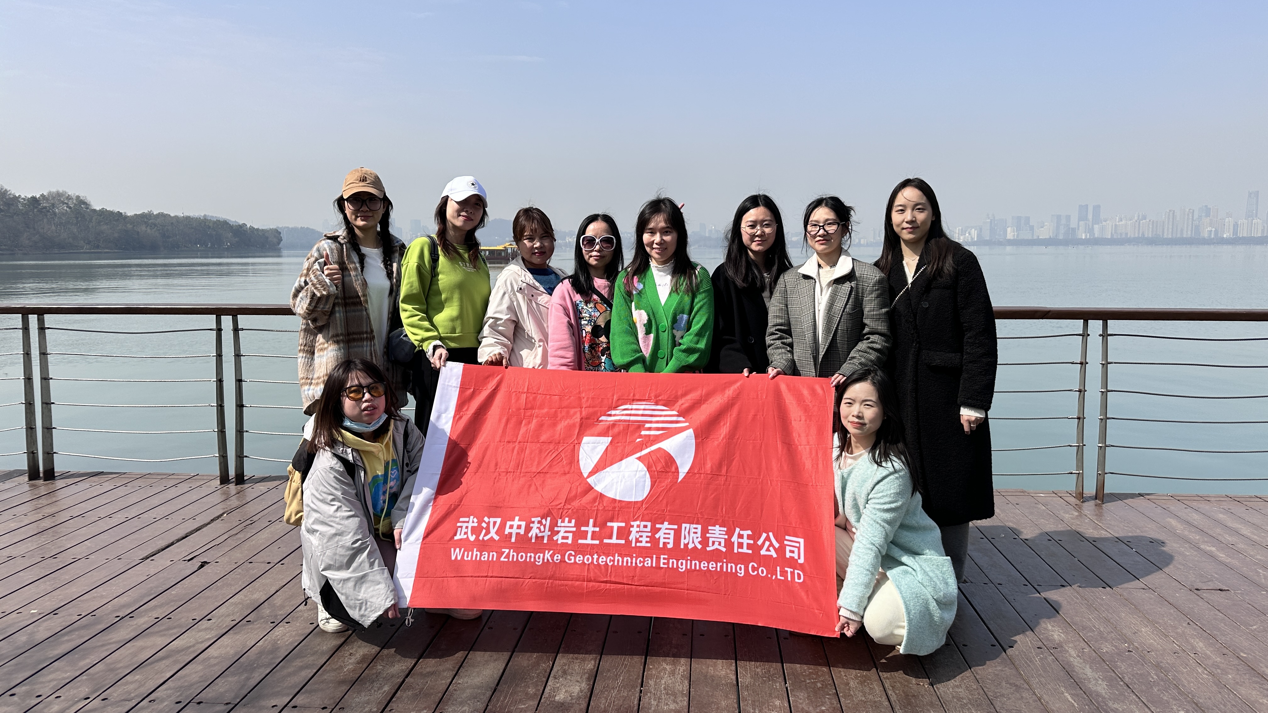 d34527aaced85d4b7a502f9e9825316.jpg